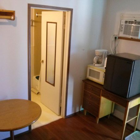 Moosomin Motel Экстерьер фото