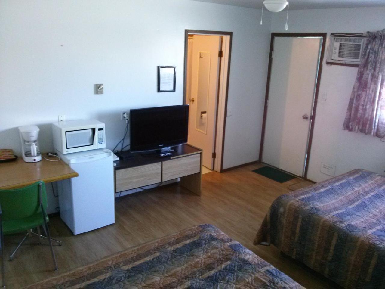 Moosomin Motel Экстерьер фото