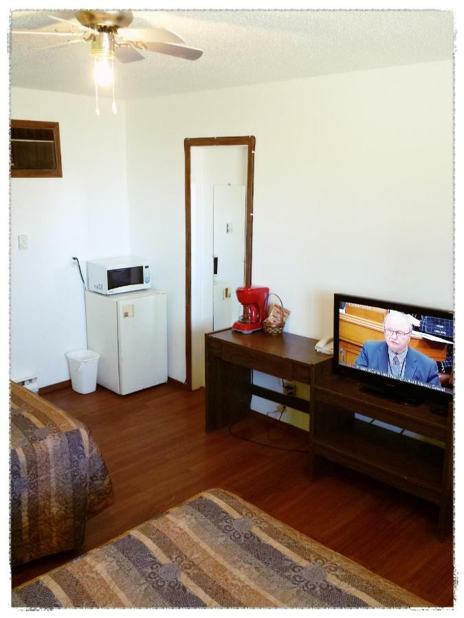 Moosomin Motel Экстерьер фото